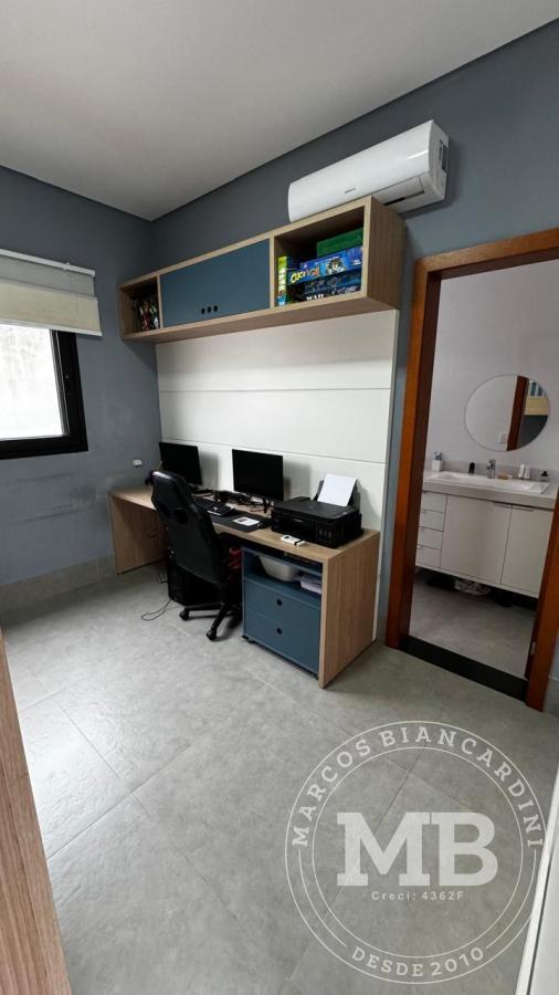 Casa de Condomínio à venda com 3 quartos, 233m² - Foto 18