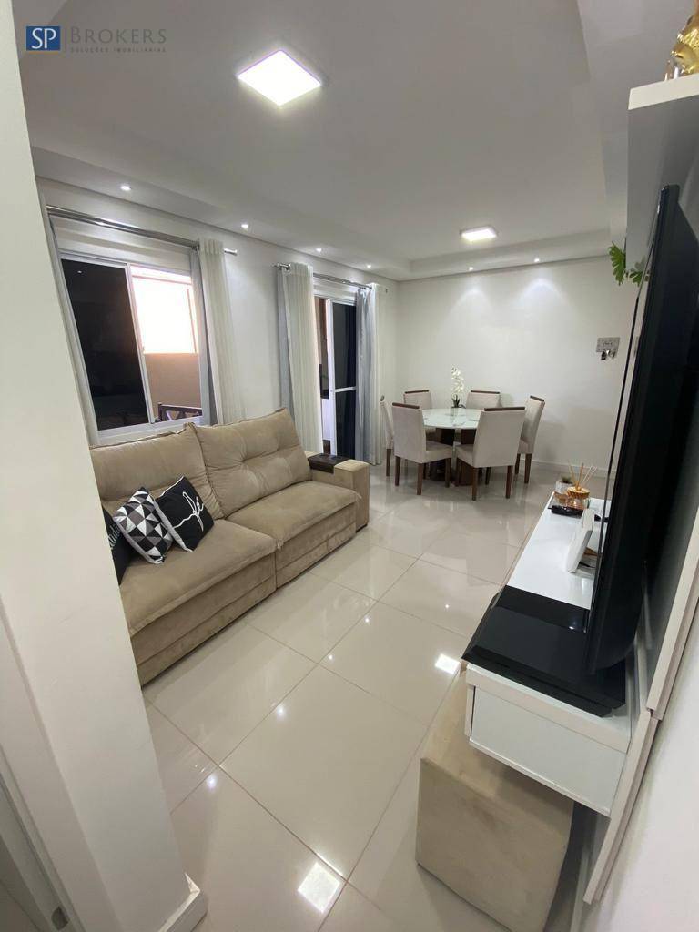 Apartamento à venda com 2 quartos, 78m² - Foto 4