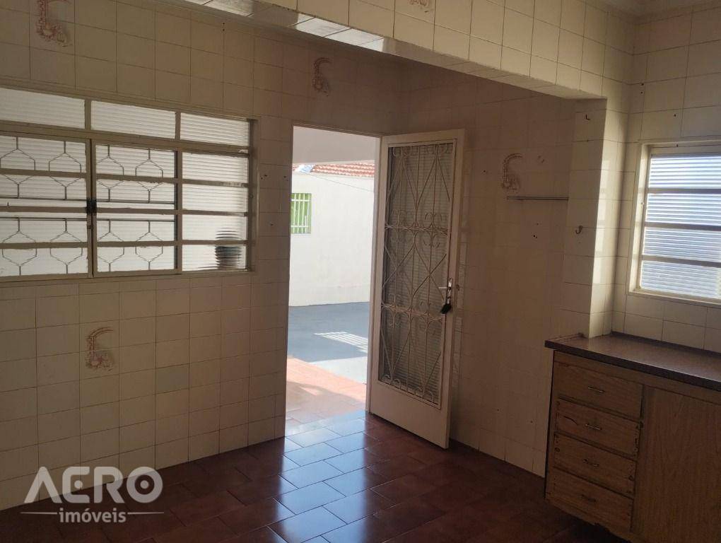 Casa à venda e aluguel com 2 quartos, 82m² - Foto 10