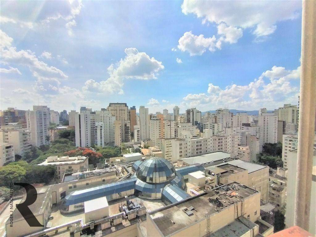 Apartamento à venda com 3 quartos, 150m² - Foto 18