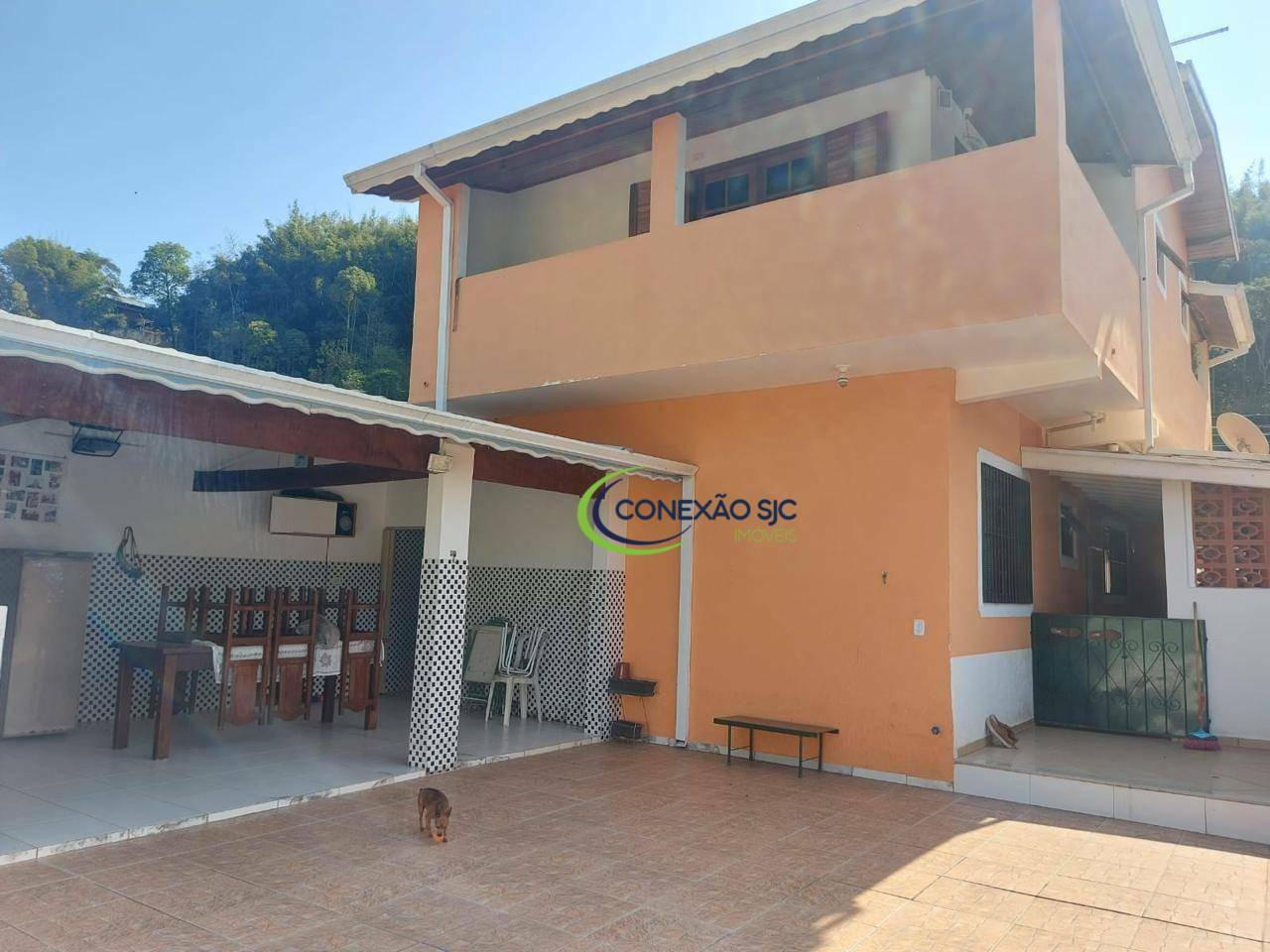 Sobrado à venda com 3 quartos, 350m² - Foto 1