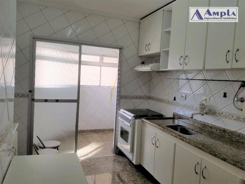 Apartamento para alugar com 2 quartos, 65m² - Foto 14