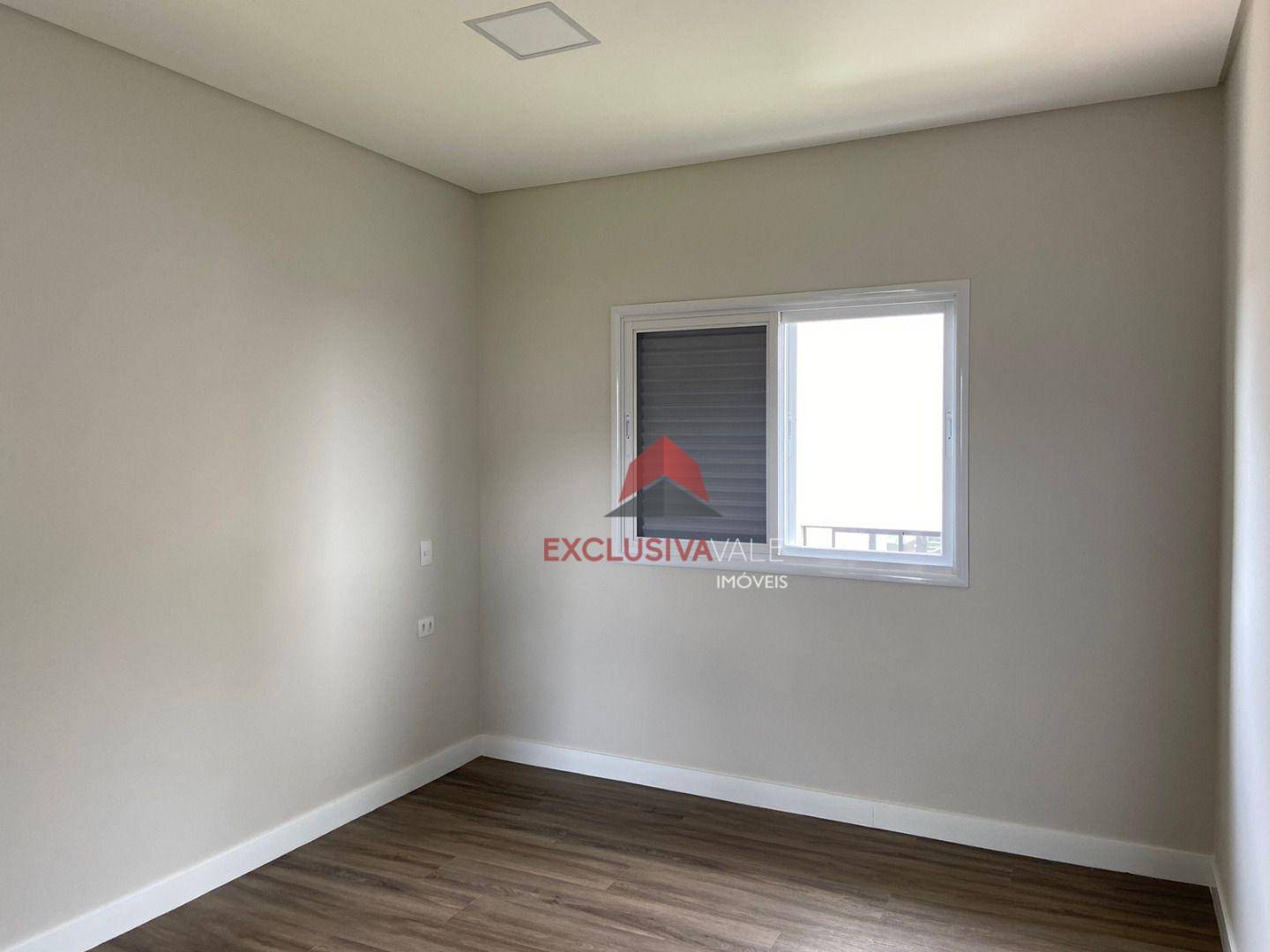 Casa de Condomínio à venda com 4 quartos, 291m² - Foto 42