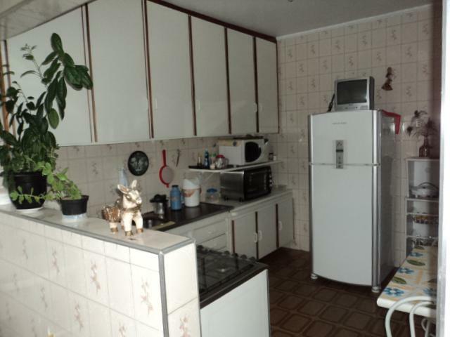 Apartamento à venda com 2 quartos, 75m² - Foto 5