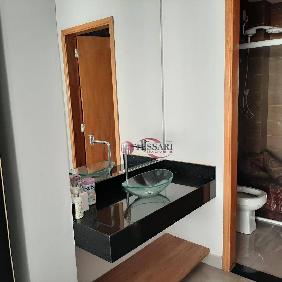 Casa à venda com 3 quartos, 330m² - Foto 16