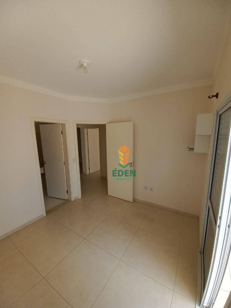 Casa de Condomínio à venda com 3 quartos, 244m² - Foto 11