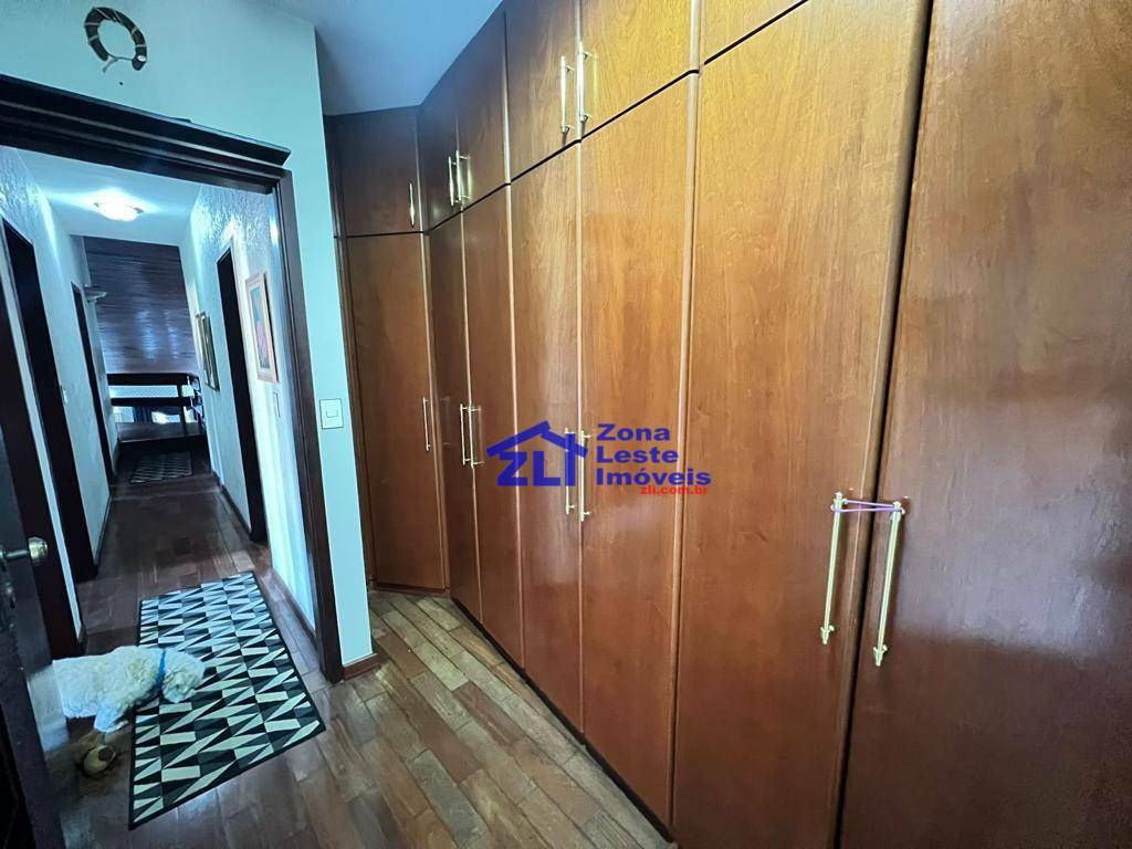 Sobrado à venda e aluguel com 5 quartos, 320m² - Foto 16