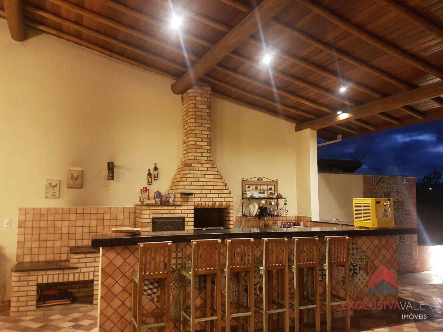 Casa à venda com 3 quartos, 280m² - Foto 1