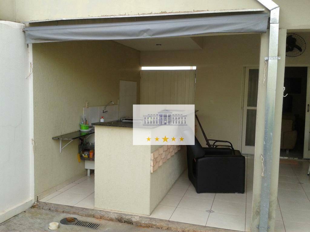 Casa à venda com 2 quartos, 200m² - Foto 13