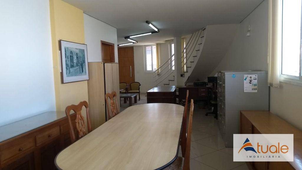 Casa à venda com 4 quartos, 207m² - Foto 5