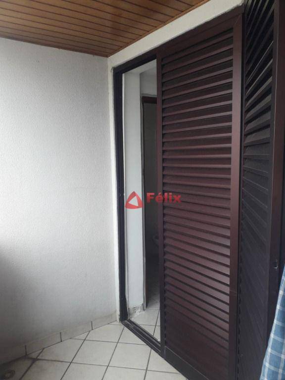 Apartamento à venda com 3 quartos, 105m² - Foto 3