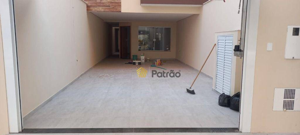 Sobrado à venda com 3 quartos, 200m² - Foto 4