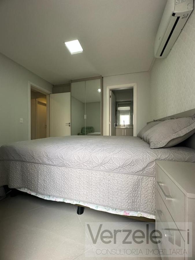 Apartamento à venda com 3 quartos, 320m² - Foto 12