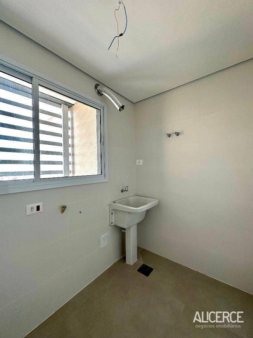 Apartamento à venda com 3 quartos, 150m² - Foto 28