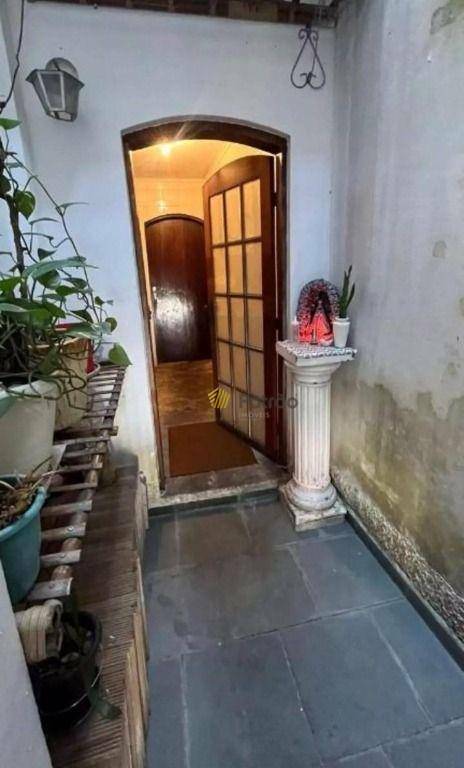 Sobrado à venda com 3 quartos, 245m² - Foto 21