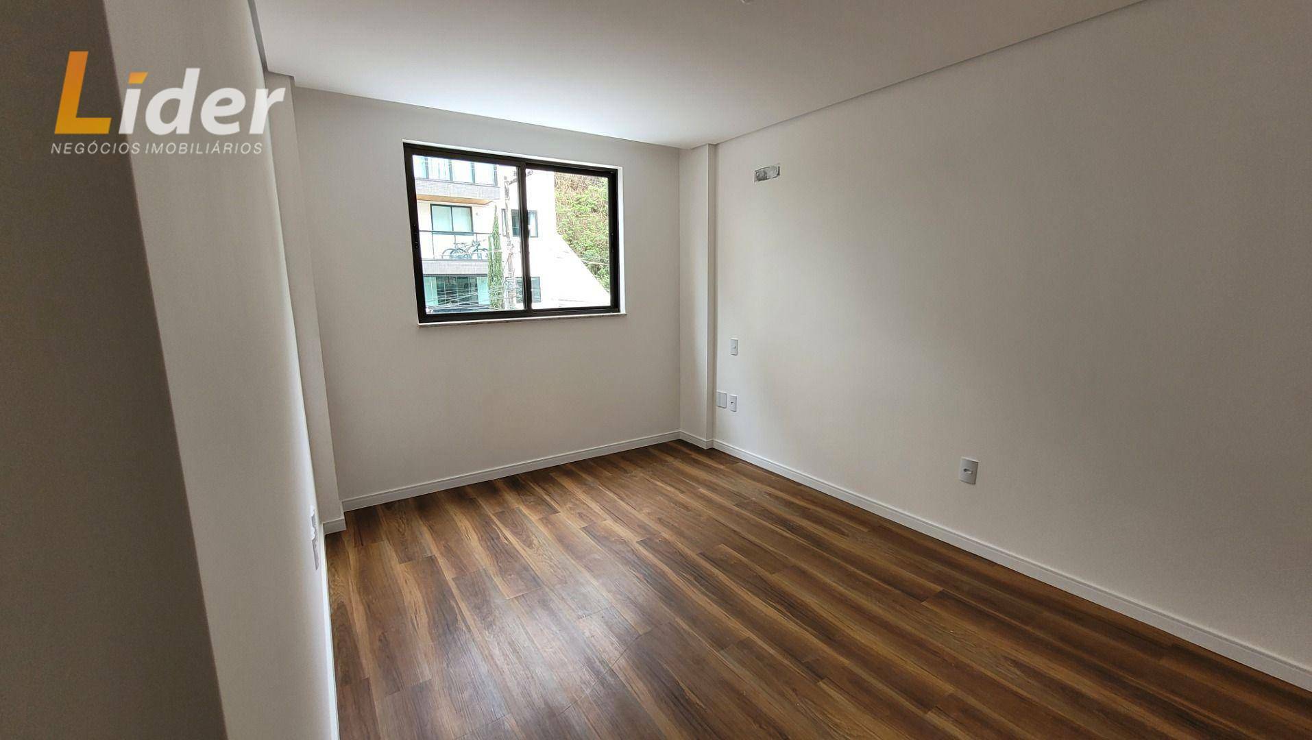 Apartamento à venda com 2 quartos, 65m² - Foto 11