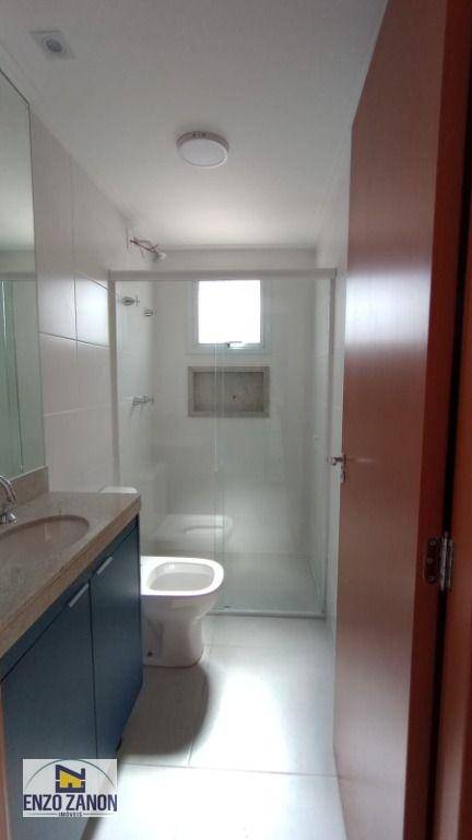 Apartamento para alugar com 2 quartos, 64m² - Foto 11