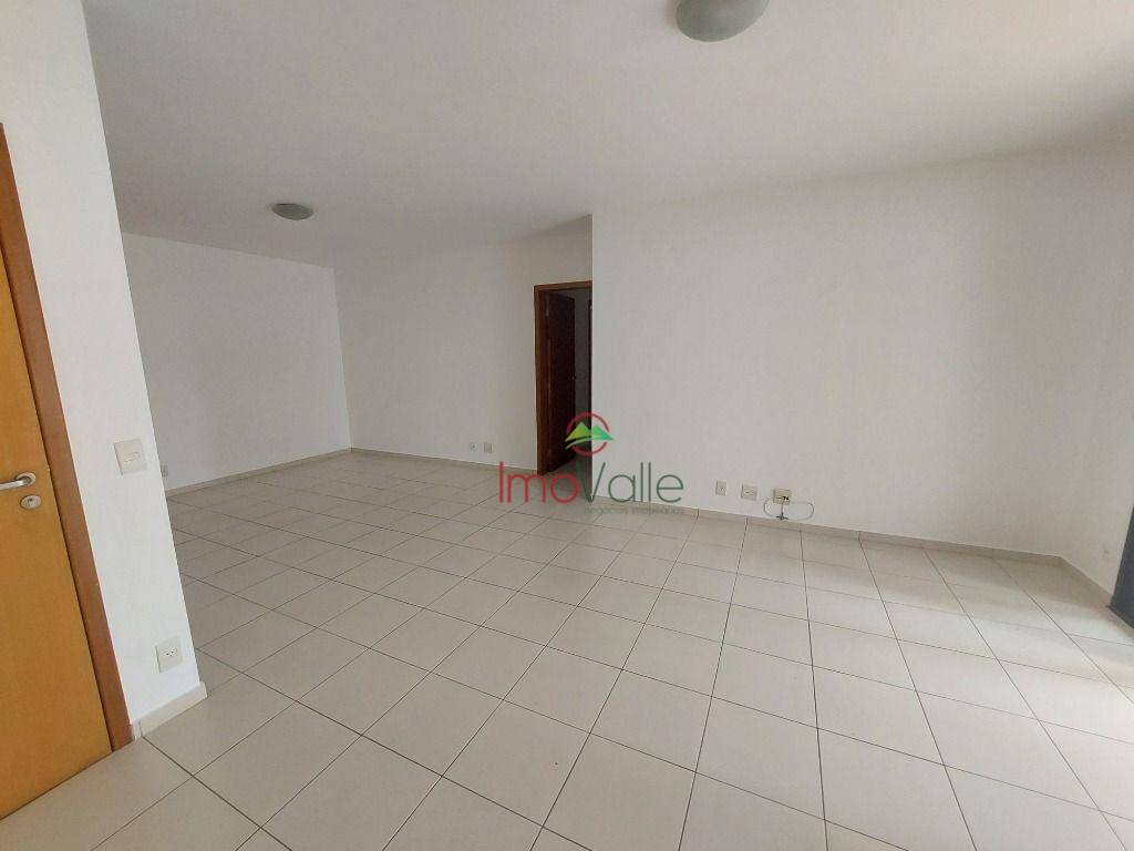 Apartamento para alugar com 4 quartos, 151m² - Foto 3