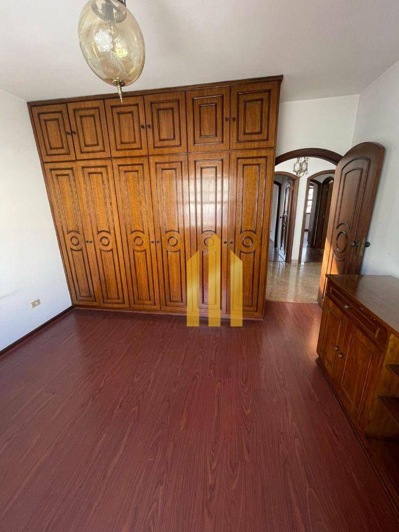 Sobrado à venda e aluguel com 4 quartos, 300m² - Foto 34