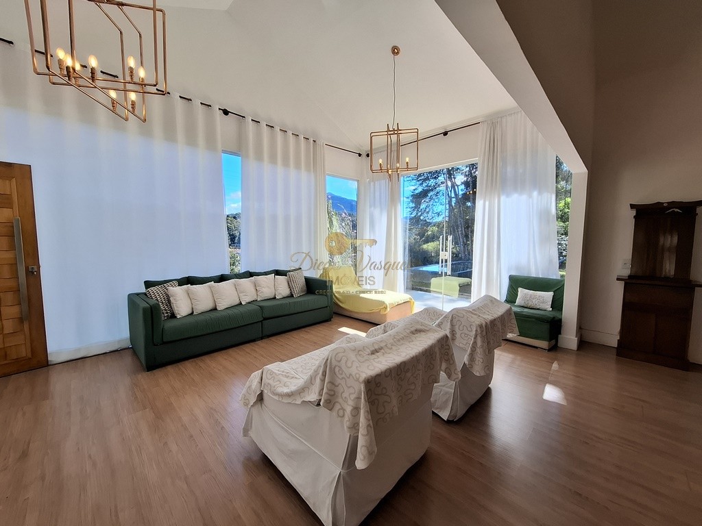 Casa de Condomínio à venda com 3 quartos, 390m² - Foto 4