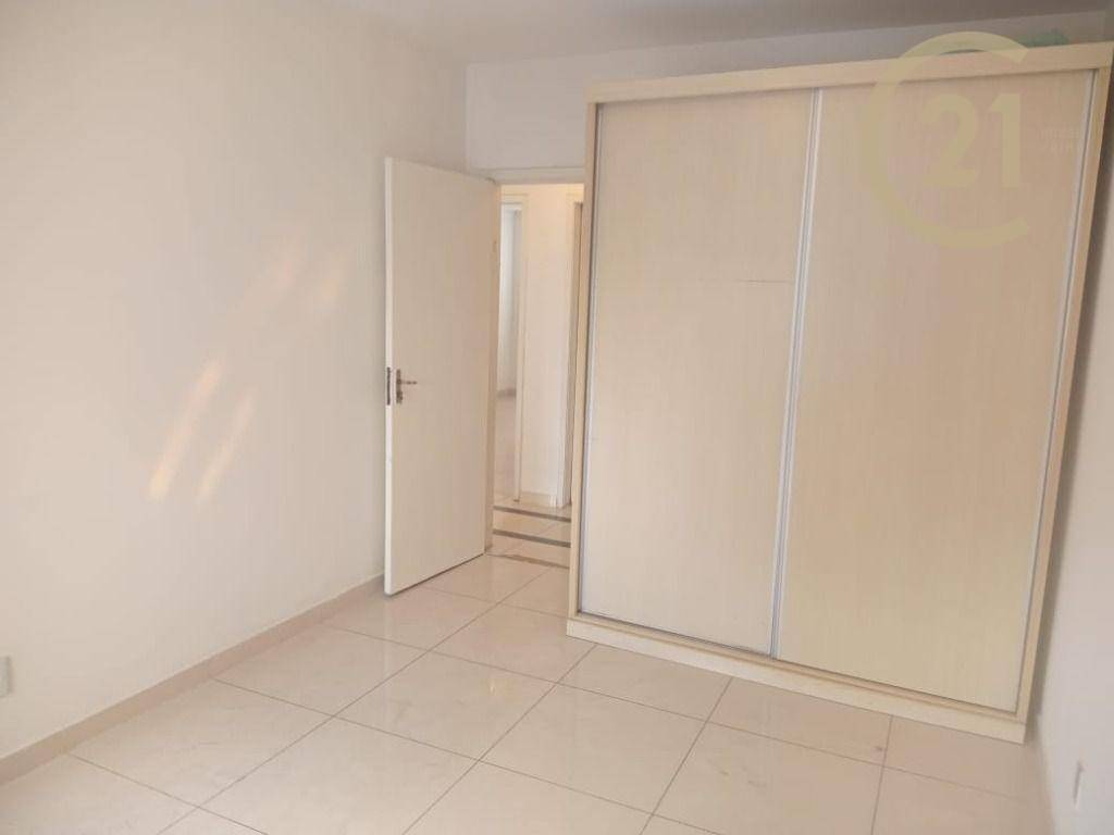 Apartamento à venda com 3 quartos, 120m² - Foto 13