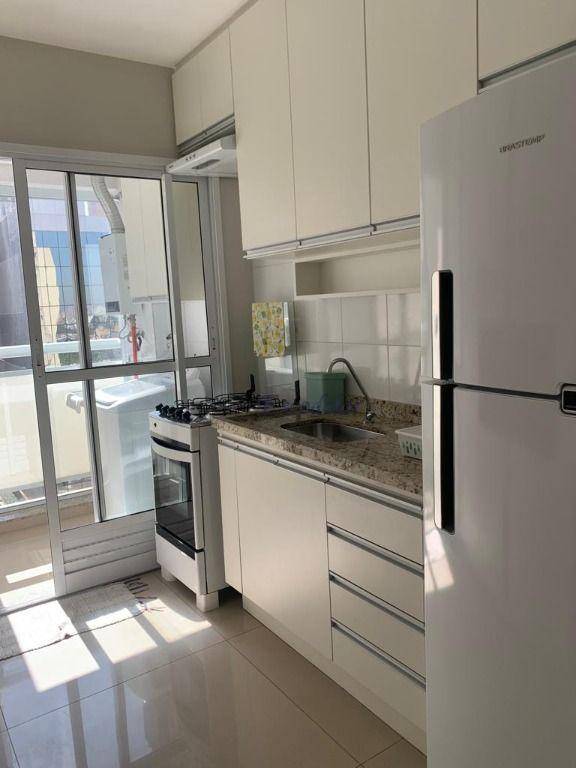 Apartamento à venda com 1 quarto, 40m² - Foto 1