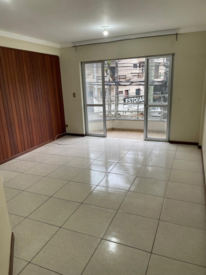 Apartamento para alugar com 3 quartos, 120m² - Foto 1