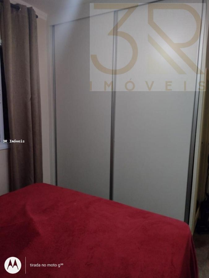 Apartamento para alugar com 2 quartos, 48m² - Foto 6