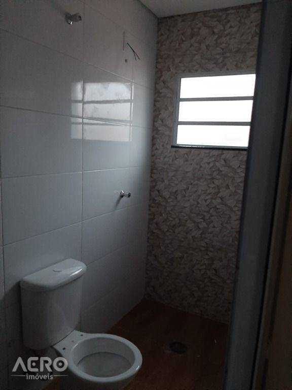 Casa à venda com 2 quartos, 130m² - Foto 5