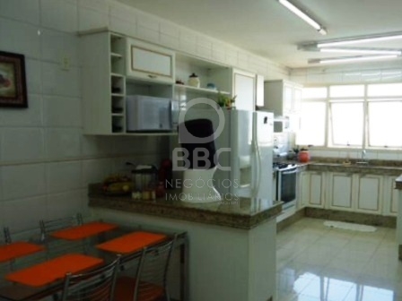 Apartamento à venda com 4 quartos, 235m² - Foto 9