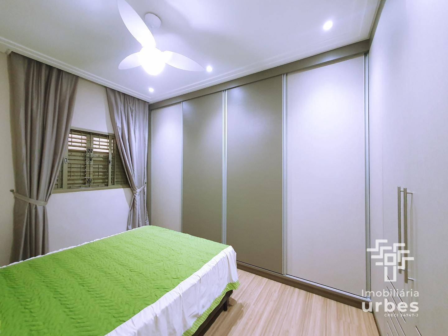 Casa, 3 quartos, 240 m² - Foto 16