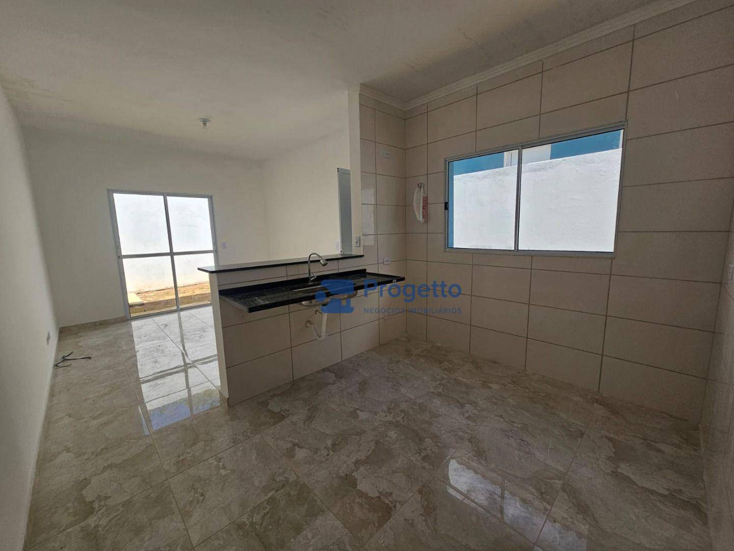 Casa à venda com 2 quartos, 60m² - Foto 16