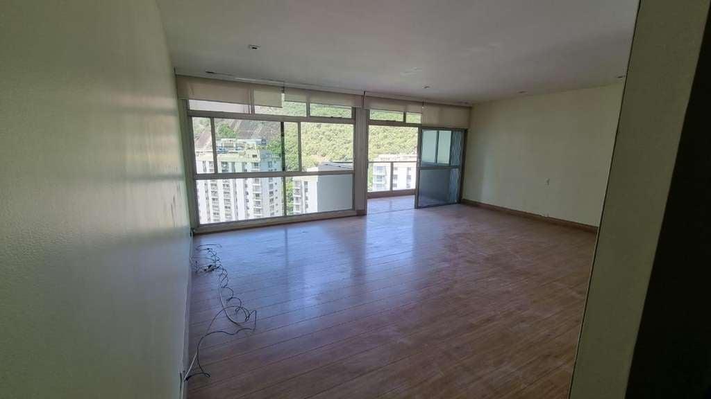 Apartamento à venda com 4 quartos, 188m² - Foto 23