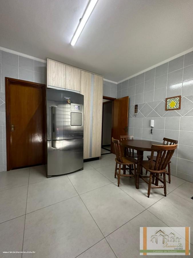 Casa à venda com 4 quartos, 360m² - Foto 9