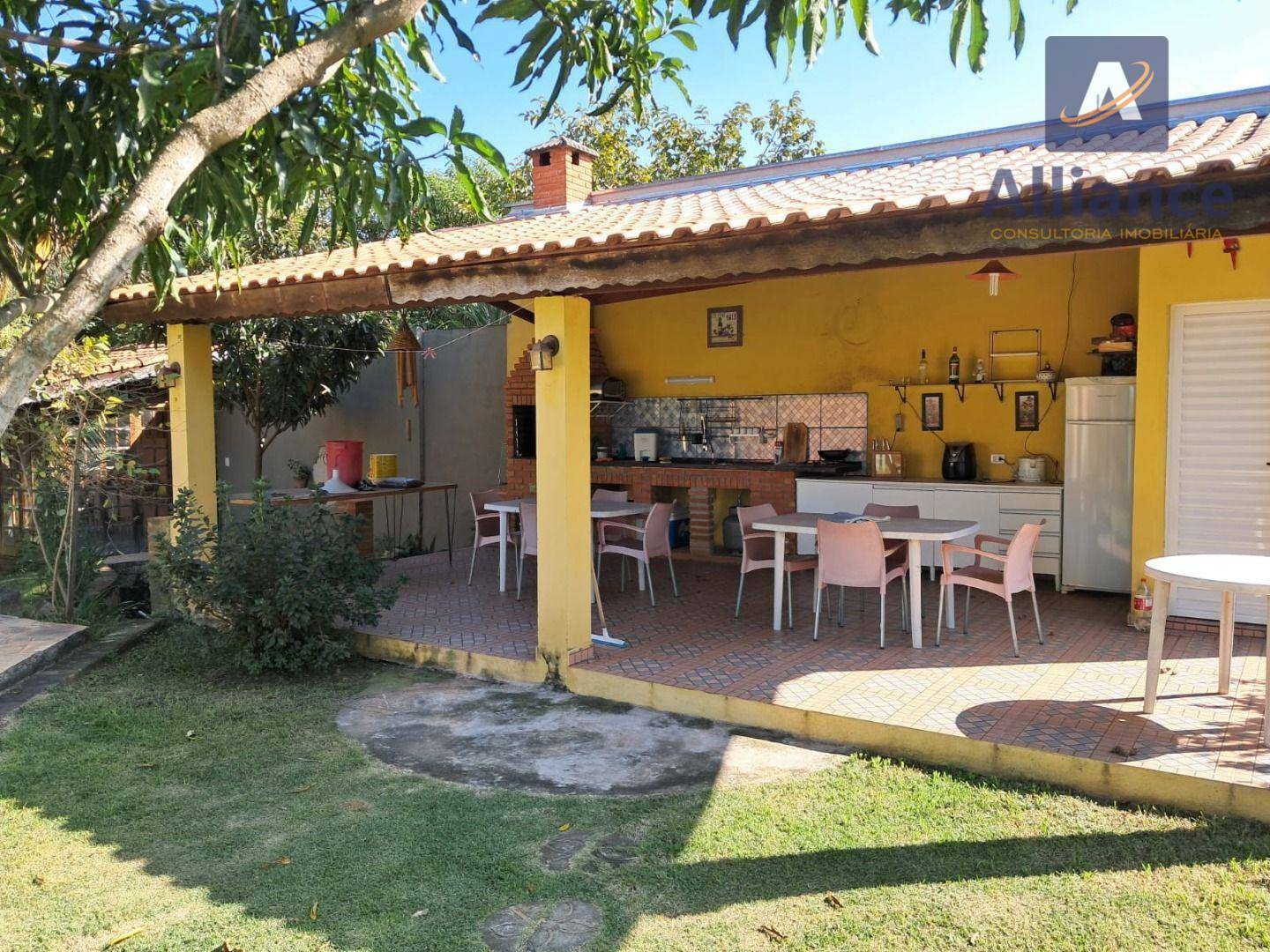 Chácara à venda com 4 quartos, 331m² - Foto 23