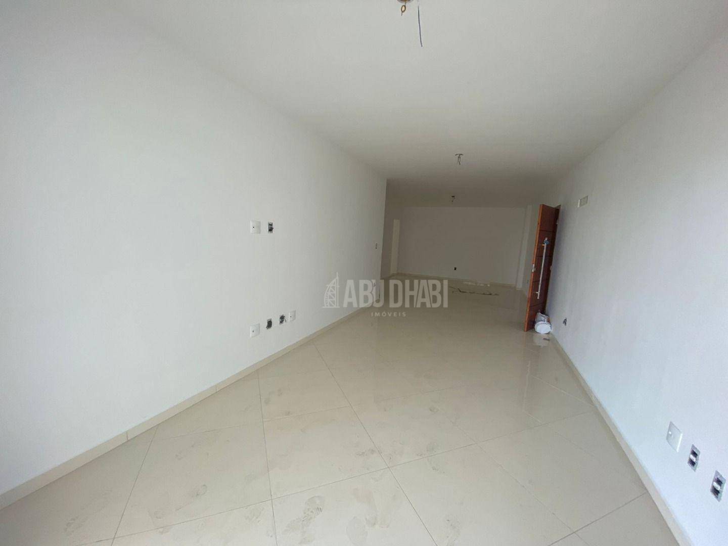 Apartamento à venda com 3 quartos, 144m² - Foto 3