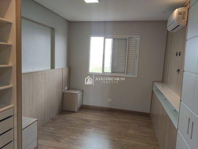 Apartamento à venda com 3 quartos, 143m² - Foto 18