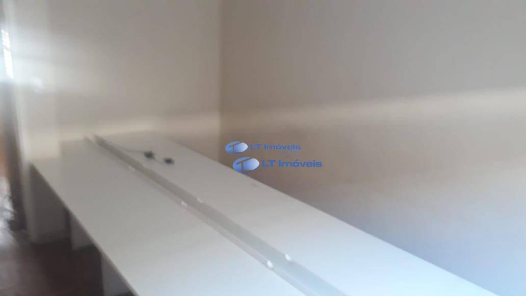 Casa à venda e aluguel com 3 quartos, 250m² - Foto 15