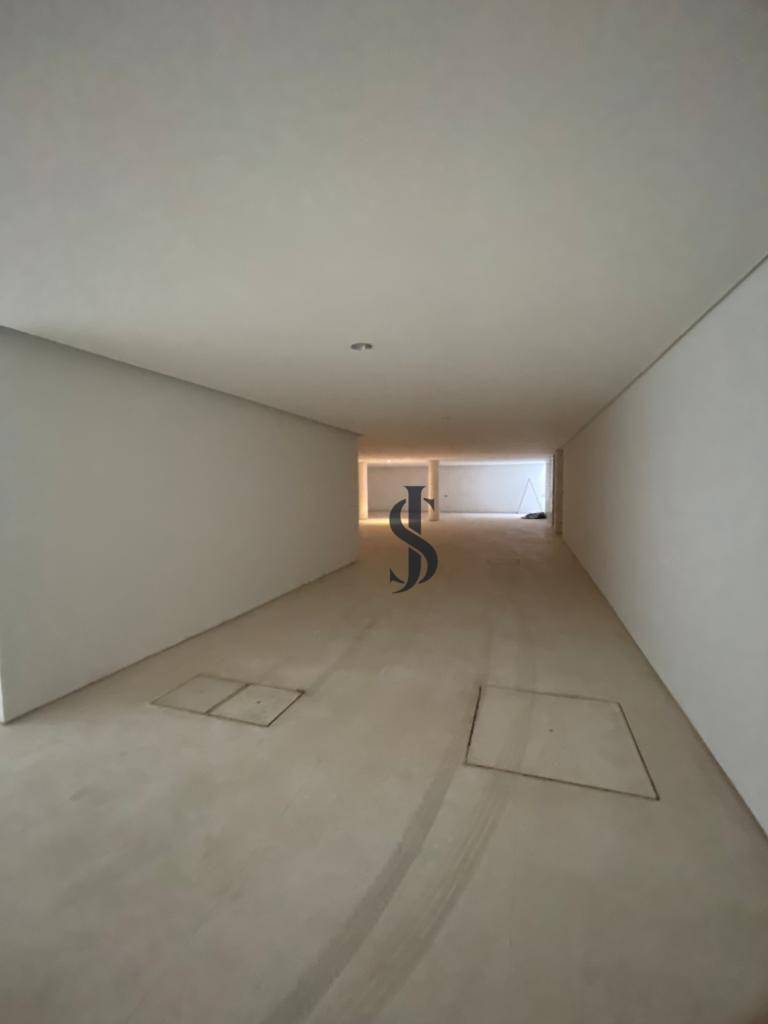 Casa à venda com 4 quartos, 1200m² - Foto 41