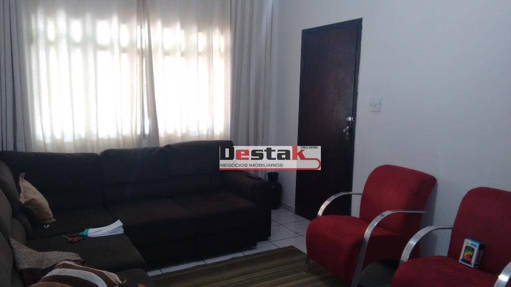 Casa à venda com 4 quartos, 170m² - Foto 13