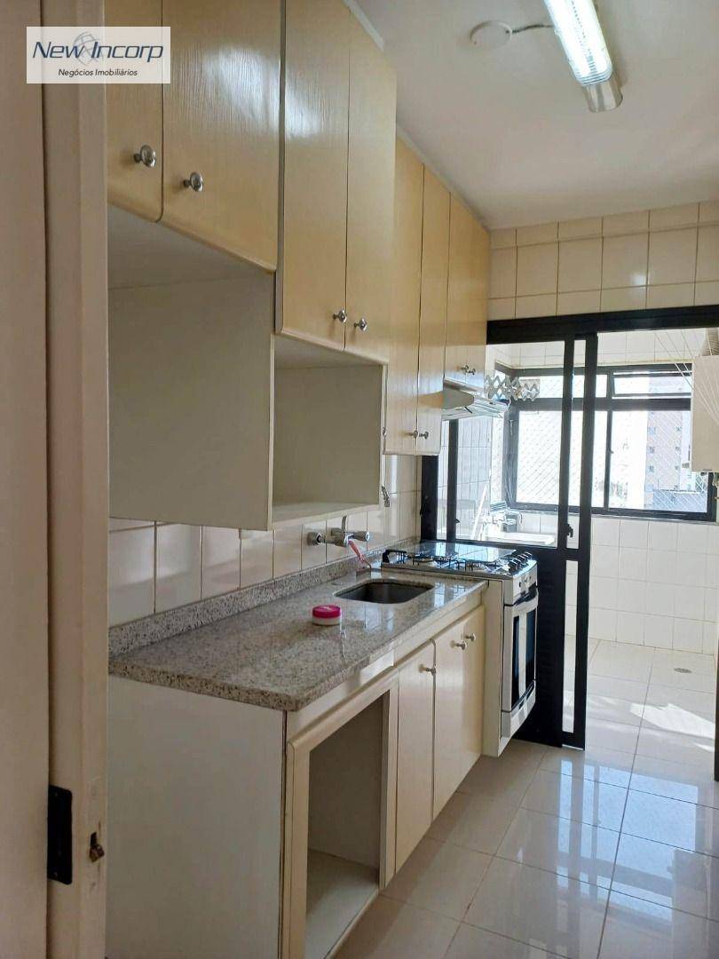 Apartamento à venda com 2 quartos, 70m² - Foto 7