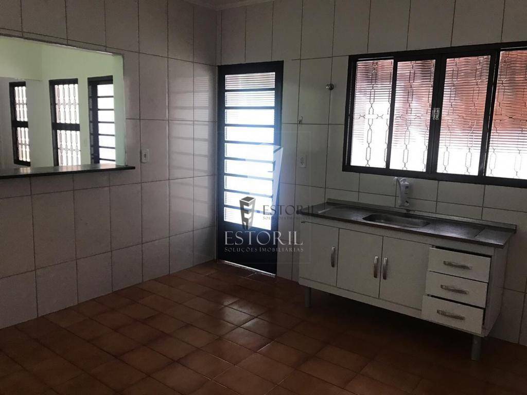 Casa à venda com 2 quartos, 120m² - Foto 15