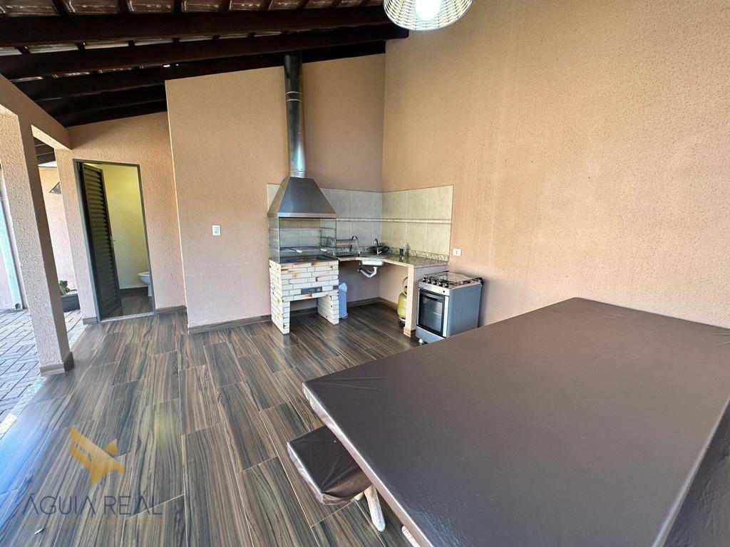 Casa à venda com 3 quartos, 184m² - Foto 13