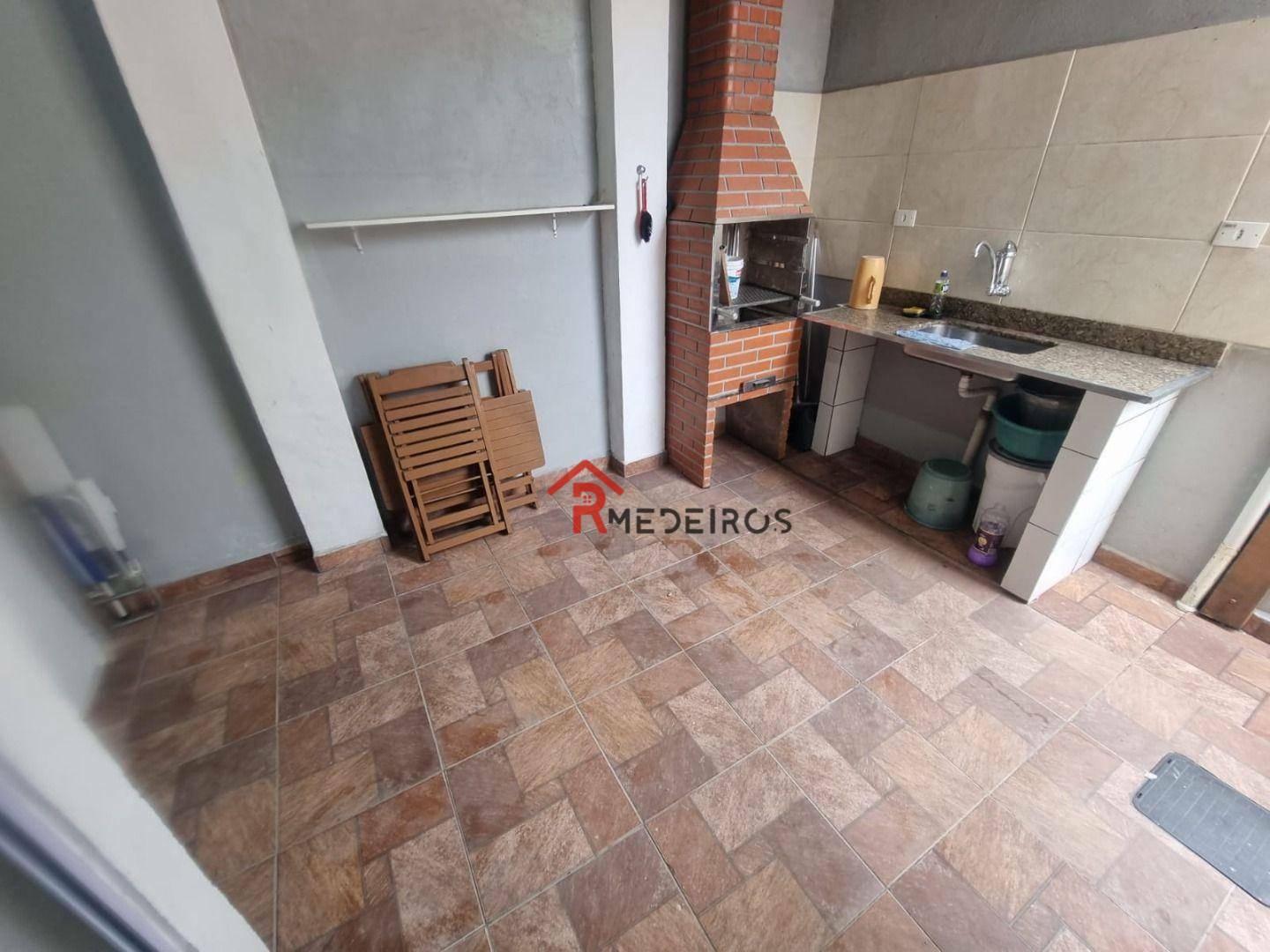 Casa à venda com 2 quartos, 80m² - Foto 16