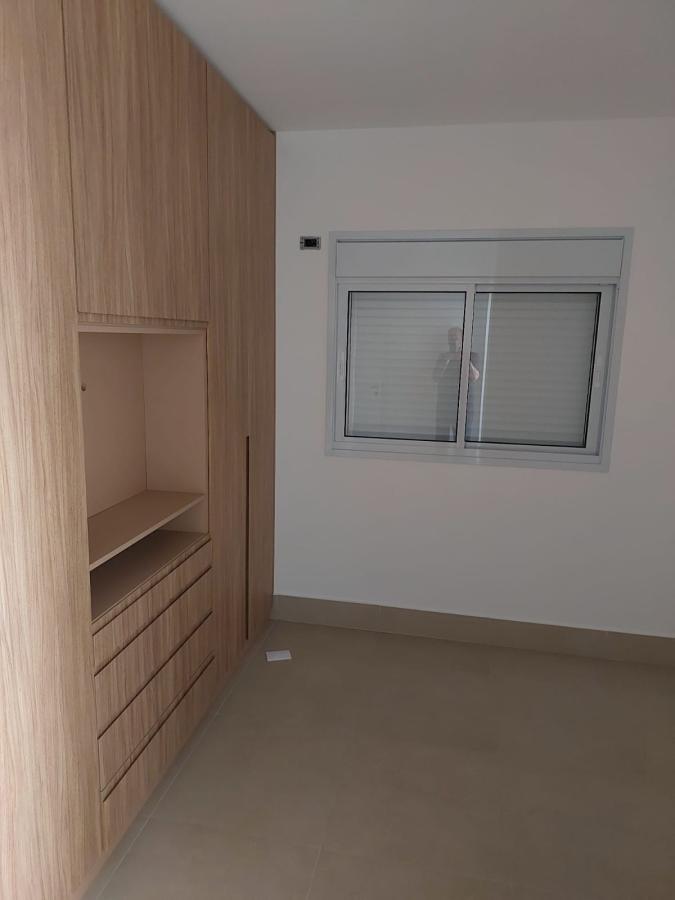 Apartamento para alugar com 2 quartos, 67m² - Foto 10