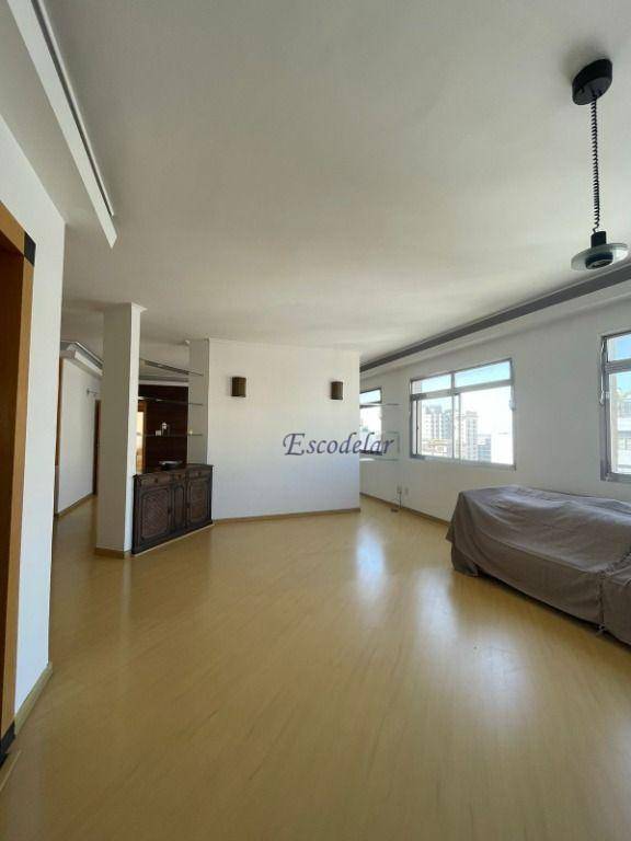 Apartamento à venda com 3 quartos, 230m² - Foto 11