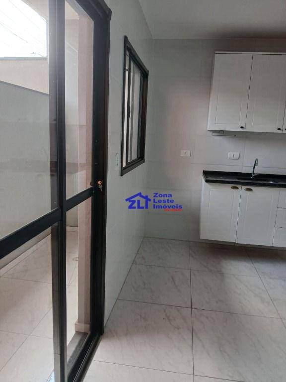 Apartamento para alugar com 2 quartos, 45m² - Foto 12