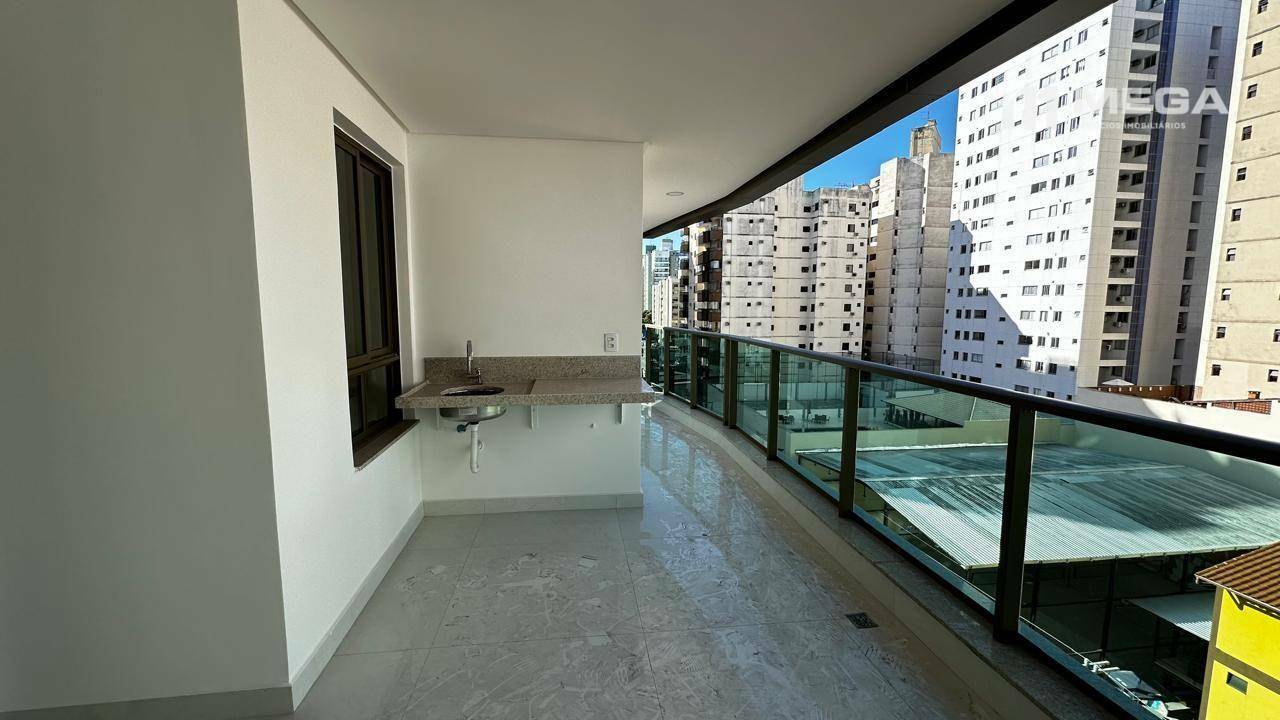 Apartamento à venda com 4 quartos, 144m² - Foto 3