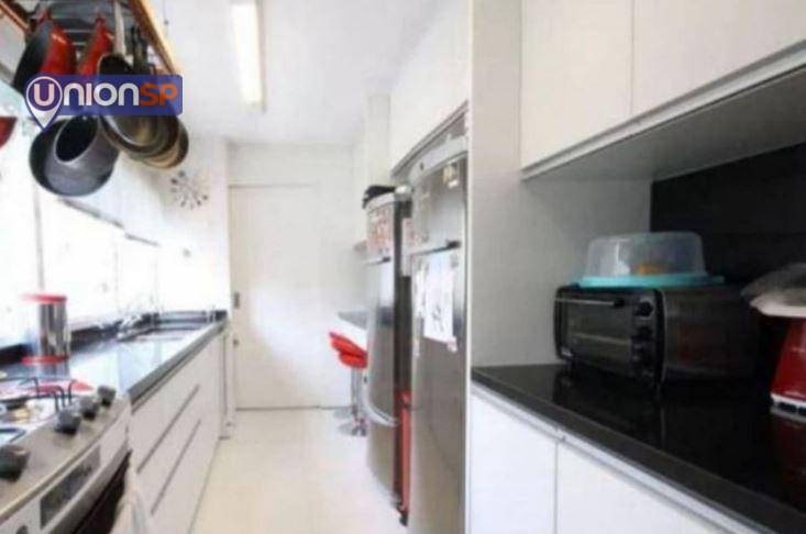 Apartamento à venda com 3 quartos, 173m² - Foto 4