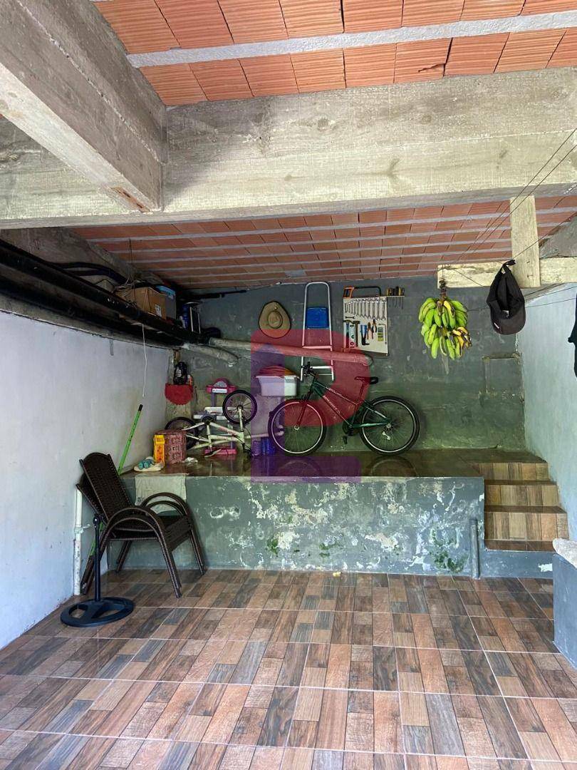 Casa à venda com 2 quartos, 65m² - Foto 3
